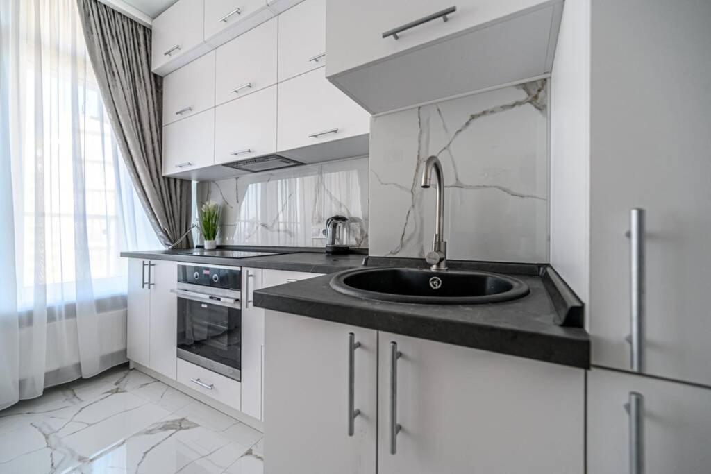 Комфортные Апартаменты 36 Жемчужина Odessa Eksteriør billede